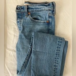 Levi Wedgie Straight Jeans Size 26